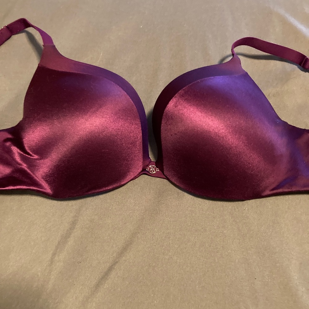 Victoria secret 34b bra